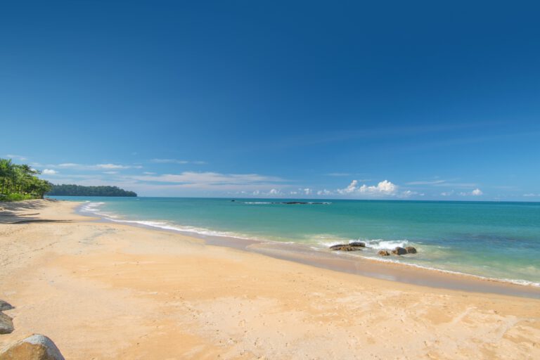 Der Strand-Nang-Tong-Beach